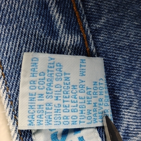 L.A. Blues Vintage Blue Medium Wash Two Tone High Rise Five Pocket Jean Short - Picture 8 of 13